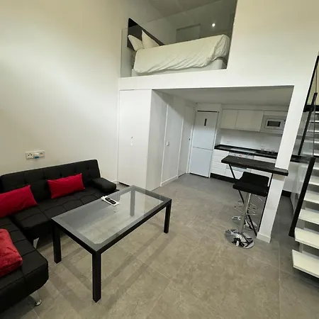 Tipo Duplex - No Se Admiten Mascotas, No Pets Apartment *